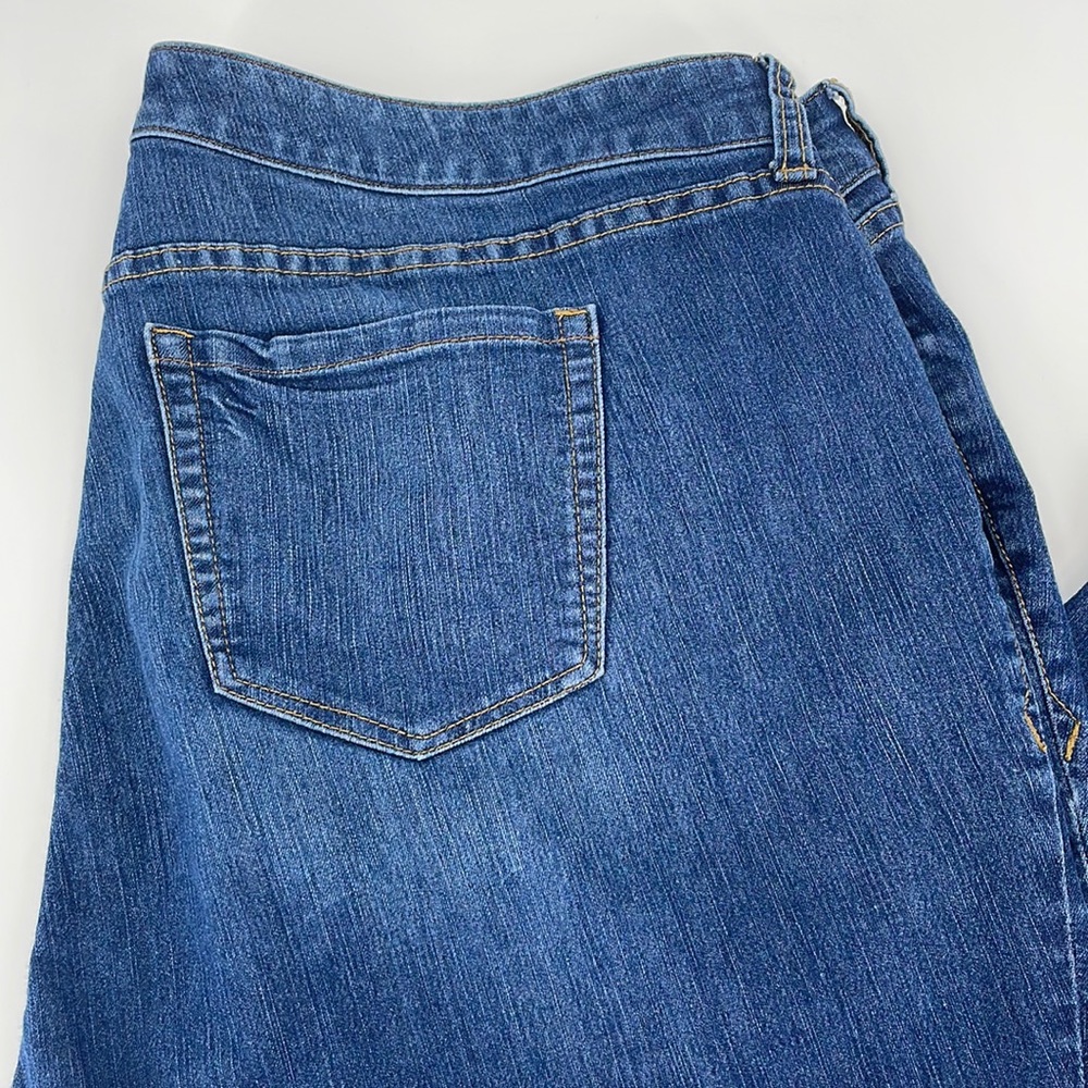 Torrid Dark Blue Denim Jeans Women's 24R - Picture 7 of 9